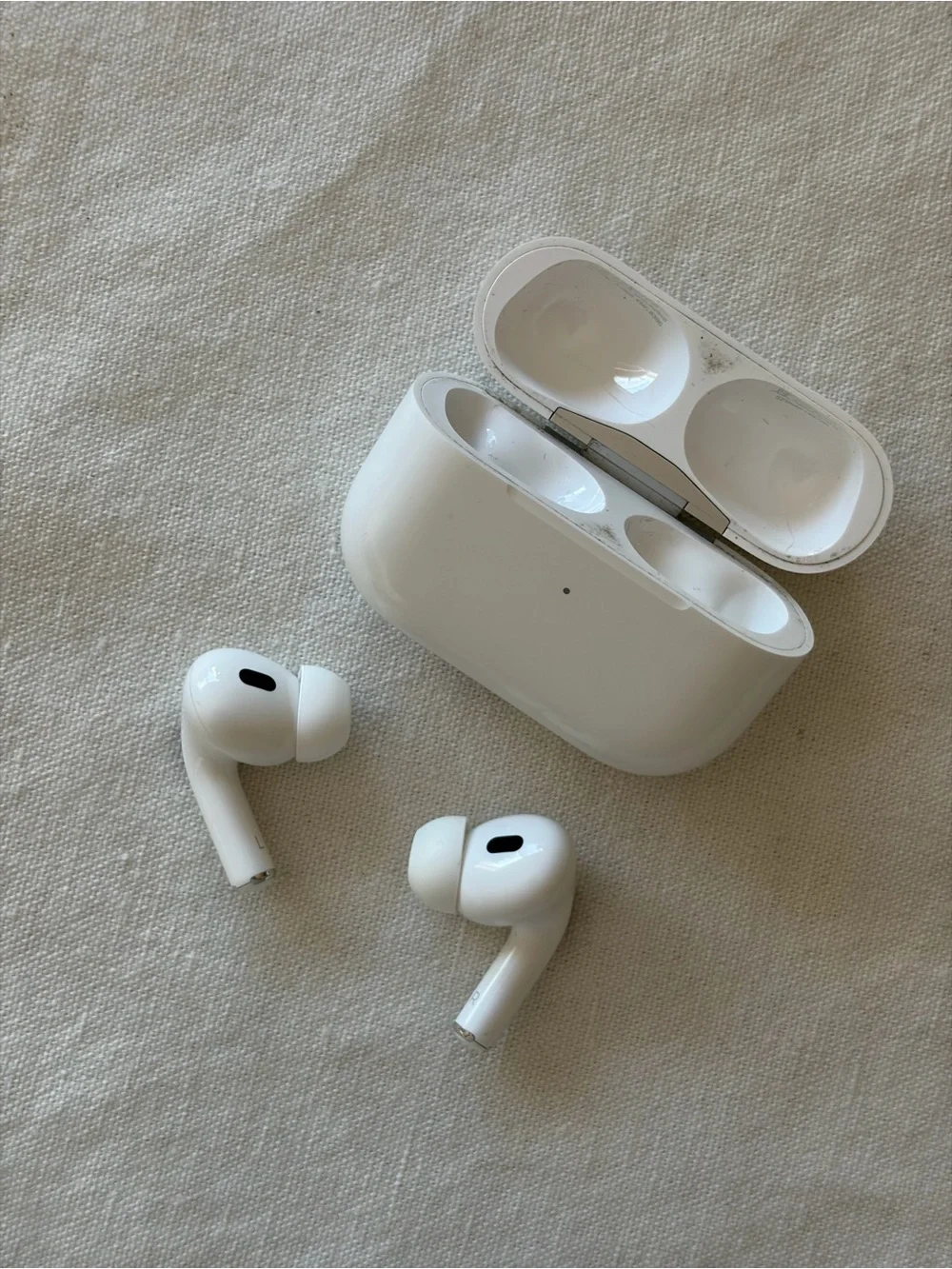 Apple noise cancelling